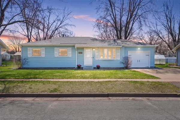 2527 Lynn Avenue, Altoona, WI 54720