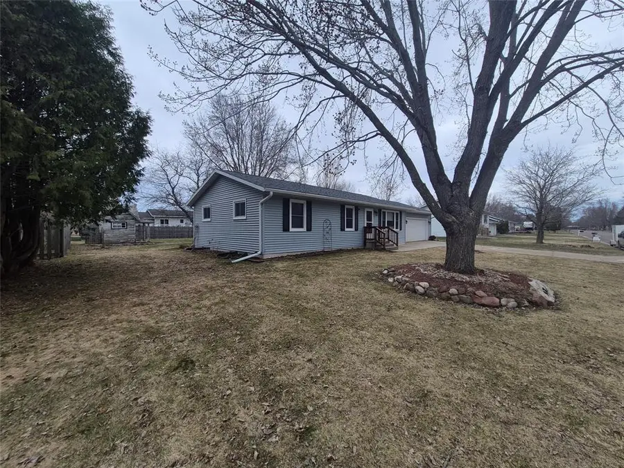 928 Yorkshire Avenue, Rice Lake, WI 54868 - #2