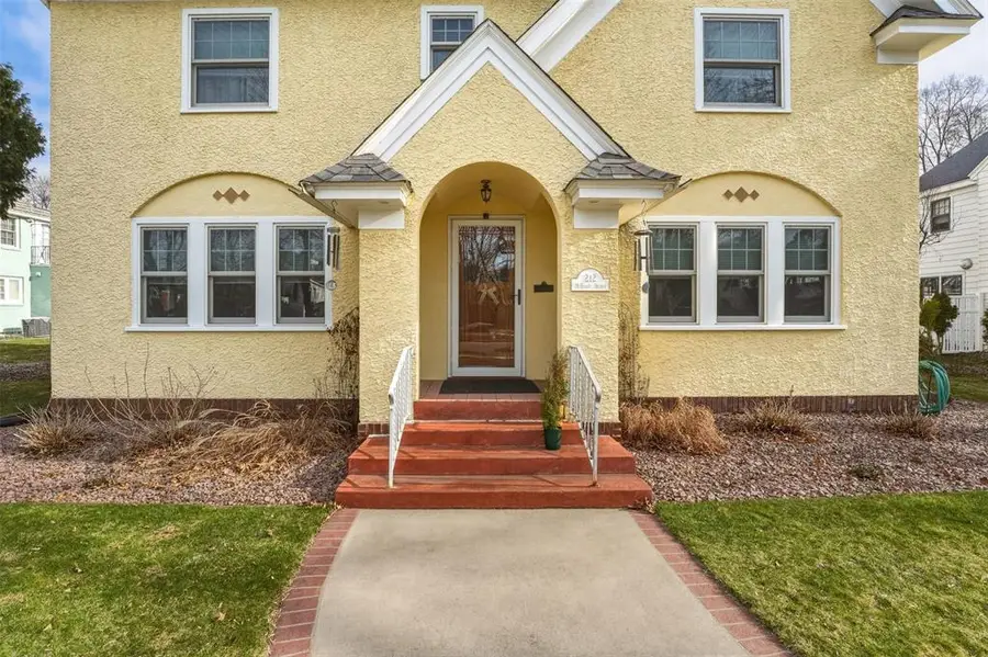 212 Mckinley Avenue, Eau Claire, WI 54701 - #2