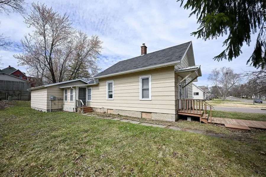 1665 2nd Avenue, Cumberland, WI 54829 - #3