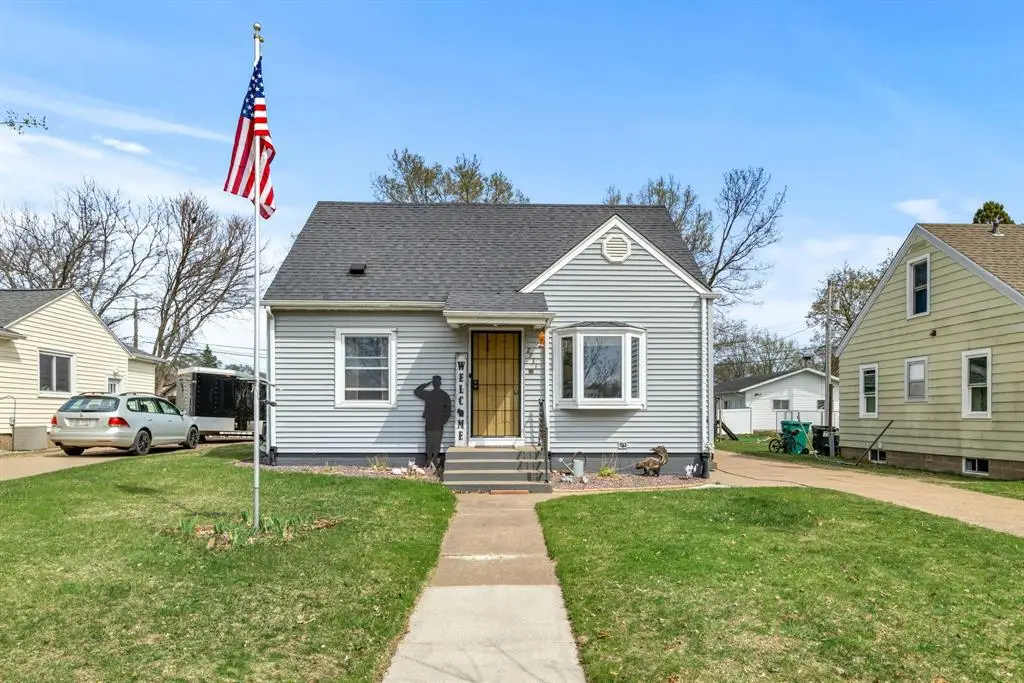 2931 8th Street, Eau Claire, WI 54703 - #1