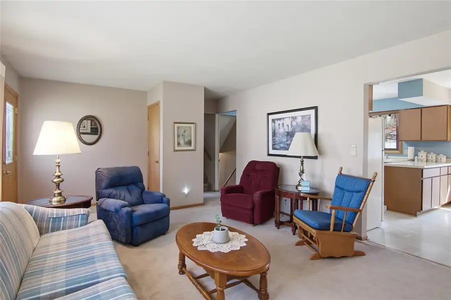 3147 Leslie Lane, Eau Claire, WI 54703 - #3