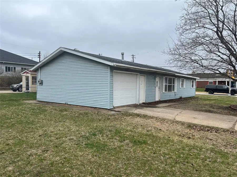 104 12th Avenue, Onalaska, WI 54650 - #2