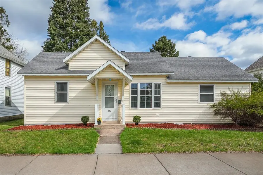 914 Water Street, Chippewa Falls, WI 54729 - #2