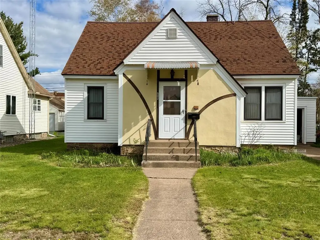 502 Mansfield Street, Chippewa Falls, WI 54729 - #1