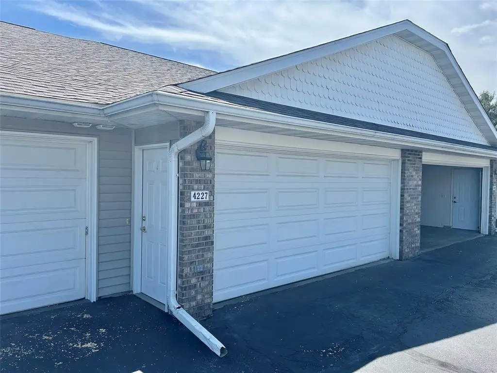 4227 W Robin Meadows Lane #4227, Eau Claire, WI 54701 - #1