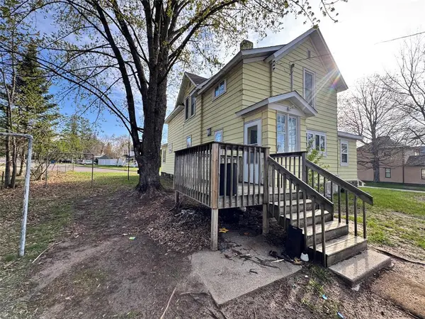 401 Elm Street, Spooner, WI 54801