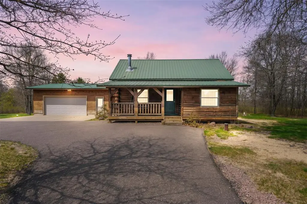 19498 E County Road Gg, Augusta, WI 54722 - #1