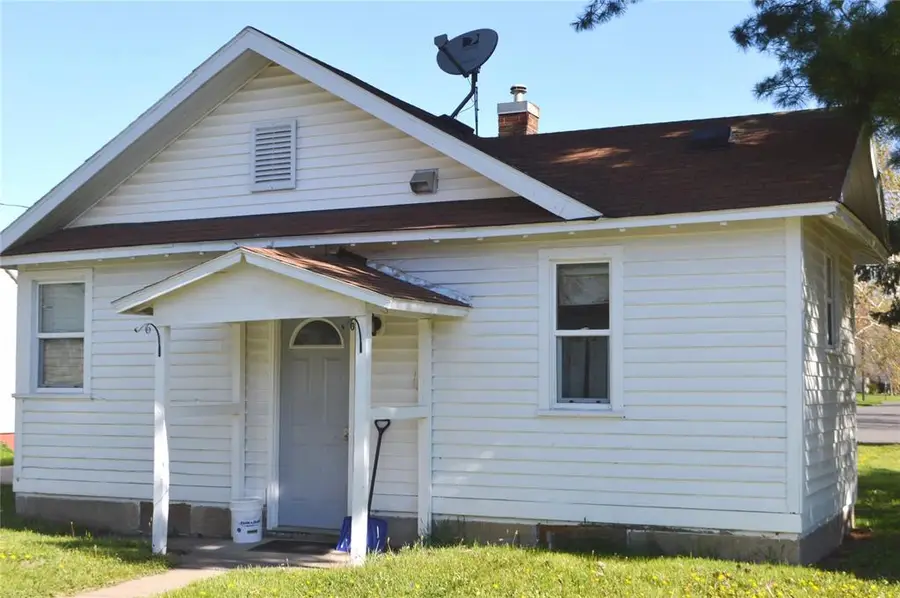 300 Wisconsin Avenue, Cameron, WI 54822 - #2