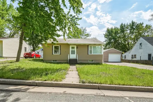 1021 Essex Street, Eau Claire, WI 54703
