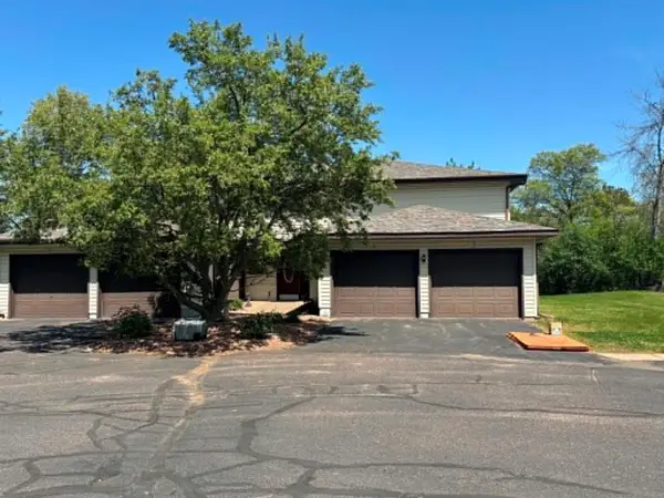 227 Parkview Court #2, Altoona, WI 54720