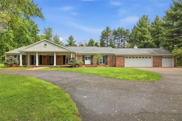 3750 Rimridge Road, Eau Claire, WI 54701