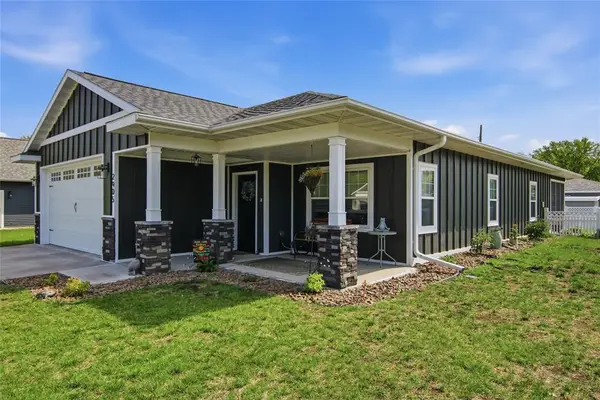 2905 Comet Court, Eau Claire, WI 54703