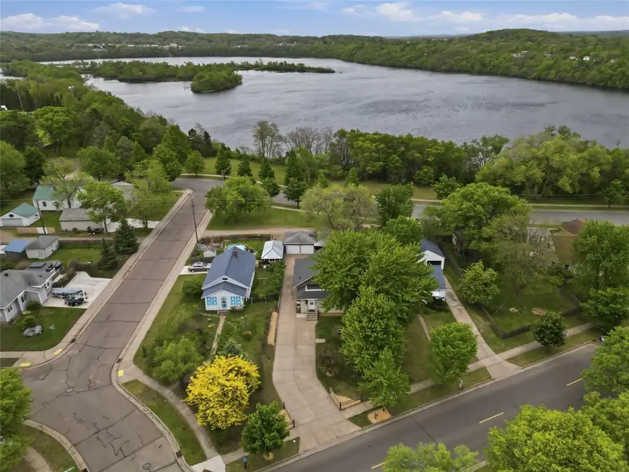 927 Sheridan Road, Eau Claire, WI 54703 - #2