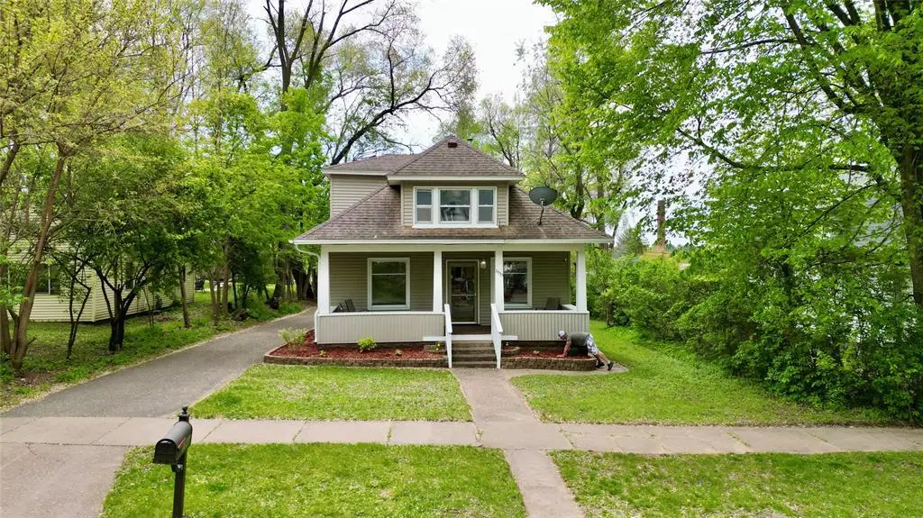 1533 E Madison Street, Eau Claire, WI 54703 - #1