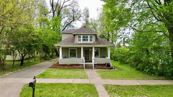 1533 E Madison Street, Eau Claire, WI 54703