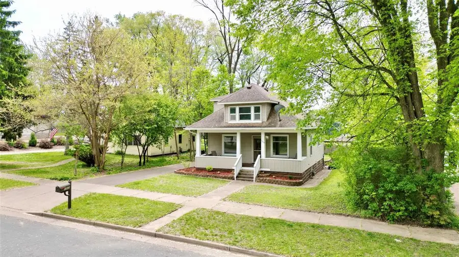 1533 E Madison Street, Eau Claire, WI 54703 - #3