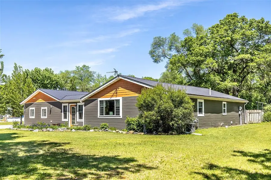 122 Washington Street, Black River Falls, WI 54615 - #2