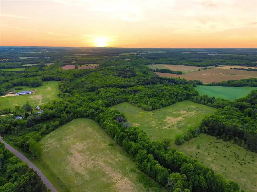 7194 W Nelson Road, Mondovi, WI 54755 - #2