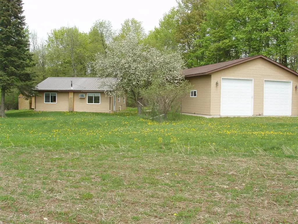 W9002 Moonshine Alley, Catawba, WI 54514 - #1