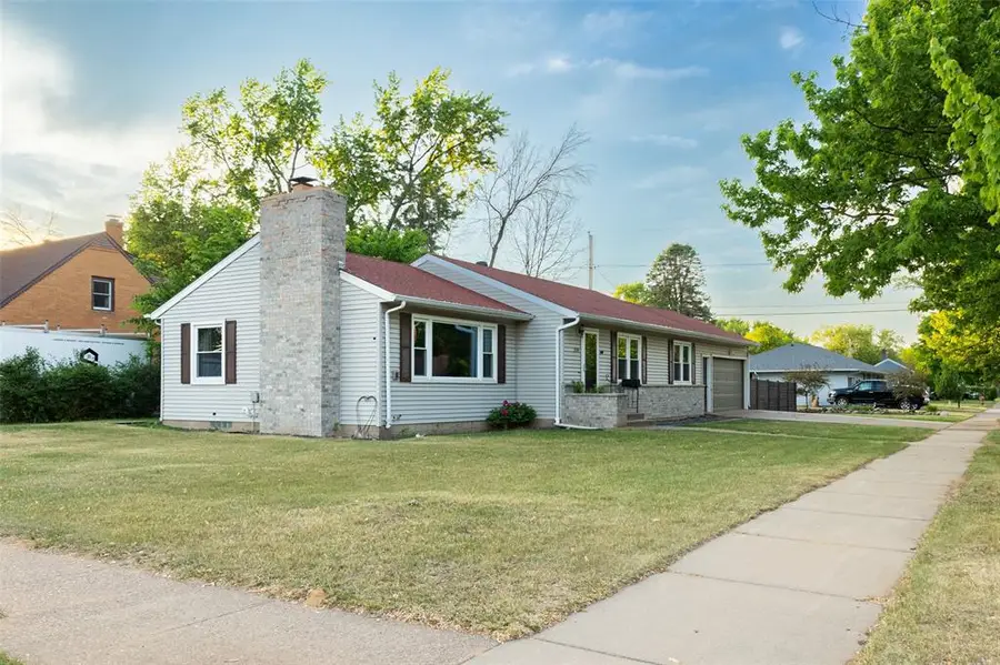 2318 Agnes Street, Eau Claire, WI 54701 - #3