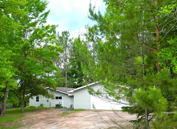 1307 Old 14 Road, Ladysmith, WI 54848