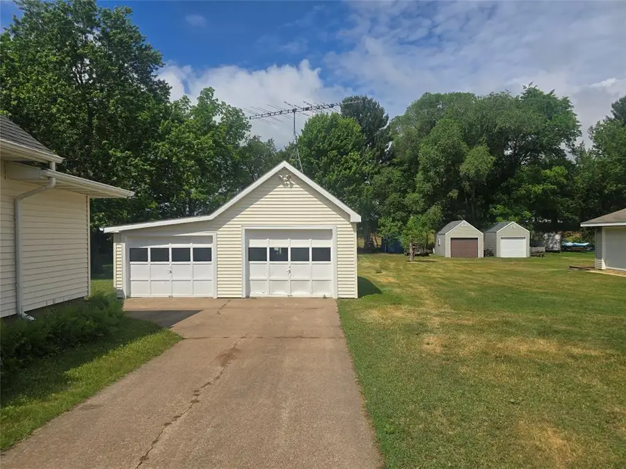 389 Lincoln Street, Mondovi, WI 54755 - #2