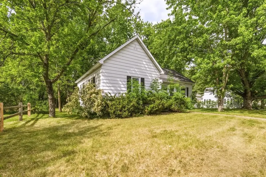 2112 Cleveland Street, Eau Claire, WI 54703 - #2