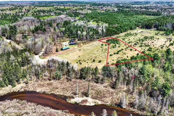 2 Trail Inn South Road, Cable, WI 54821