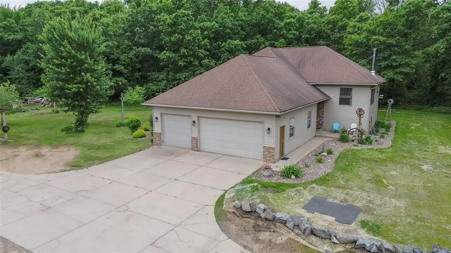 10231 Pine Rd, Fall Creek, WI 54742 - #2
