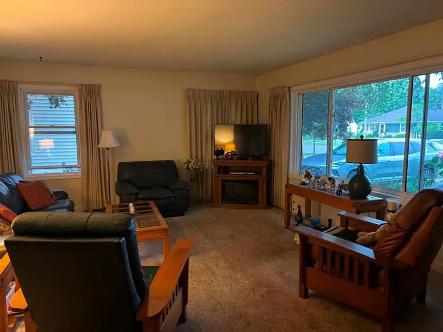 215 W Lexington Boulevard, Eau Claire, WI 54701 - #3
