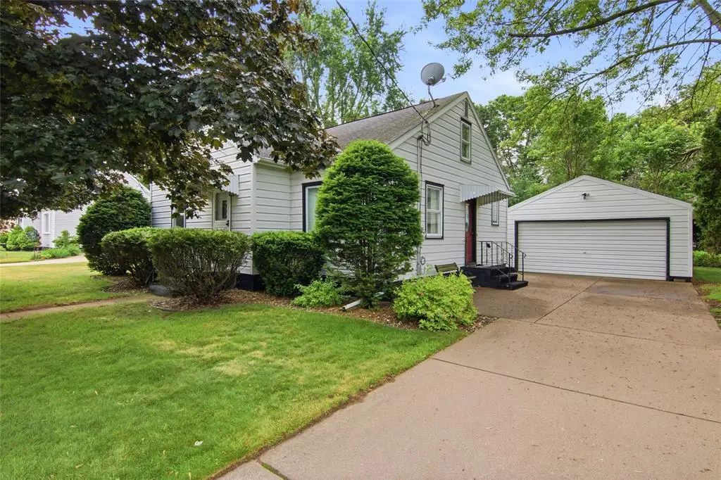 2005 Eddy Lane, Eau Claire, WI 54703 - #1