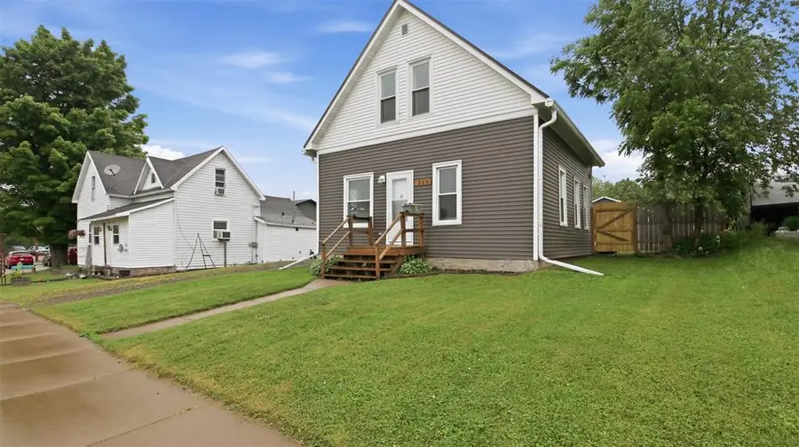 213 Garfield Street, Stanley, WI 54768 - #3