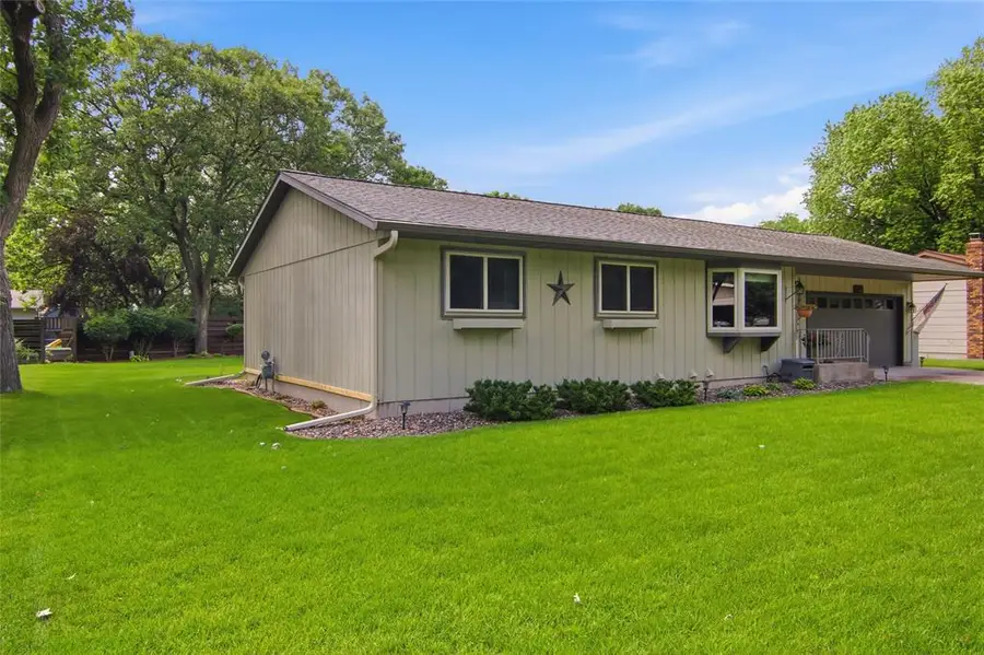 3150 Phoenix Avenue, Eau Claire, WI 54703 - #2
