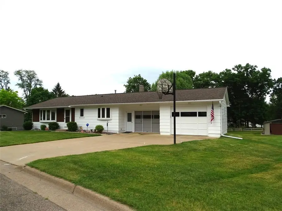 922 Auth Street, Durand, WI 54736 - #3