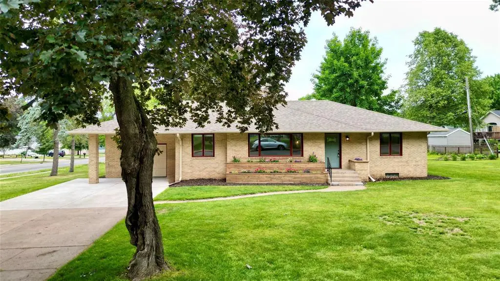 1602 South Street, Eau Claire, WI 54701 - #1