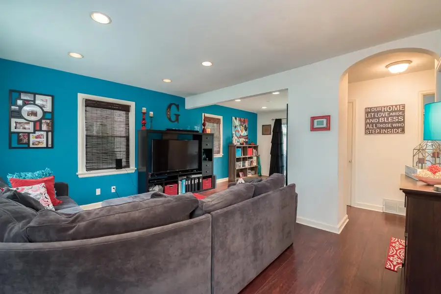 9026 W Montana AVENUE, West Allis, WI 53227 - Image #3