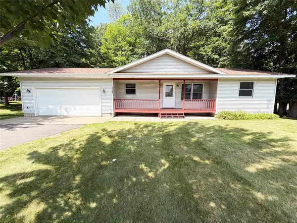 1400 Berdan Street, Cumberland, WI 54829