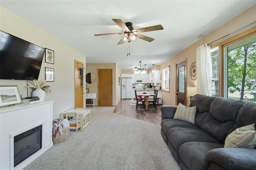 3027 Saturn Avenue, Eau Claire, WI 54703 - #3