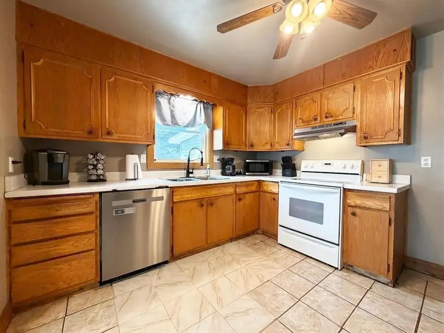 611 W Eau Claire Street, Rice Lake, WI 54868 - #3
