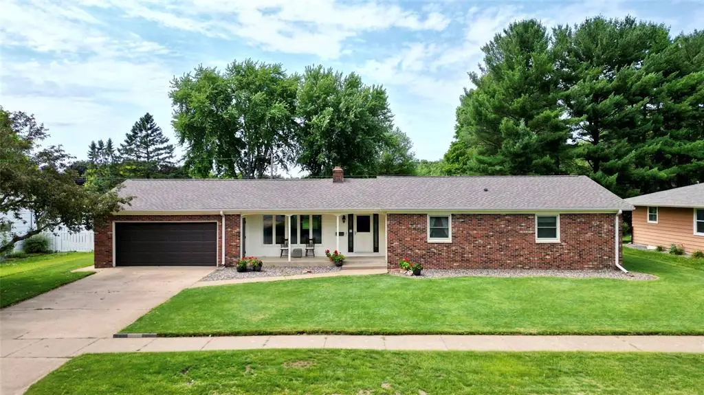 1126 E Fillmore Avenue, Eau Claire, WI 54701 - #1