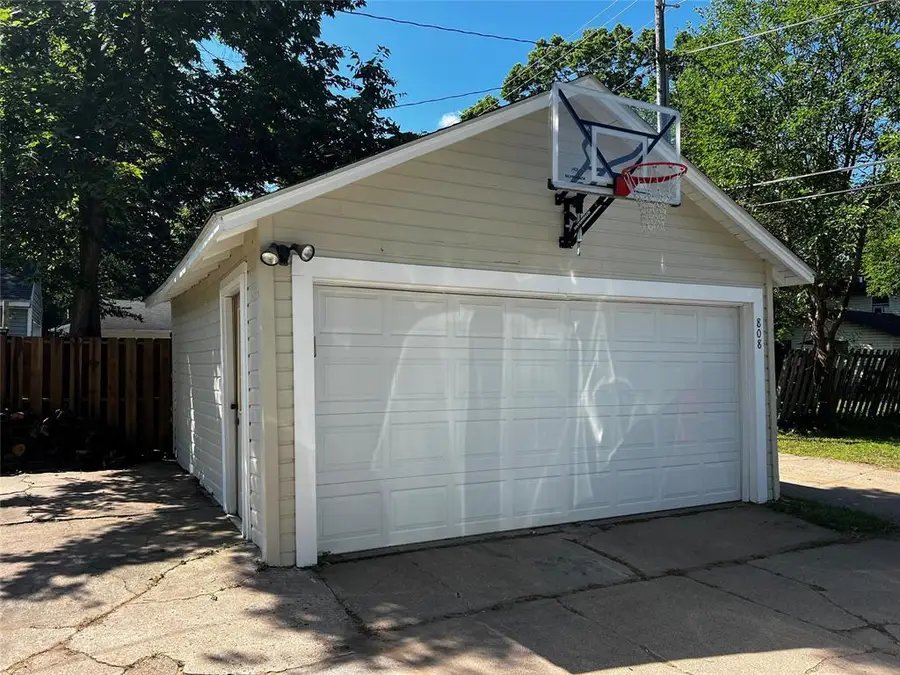 808 Dodge Street, Eau Claire, WI 54701 - #2