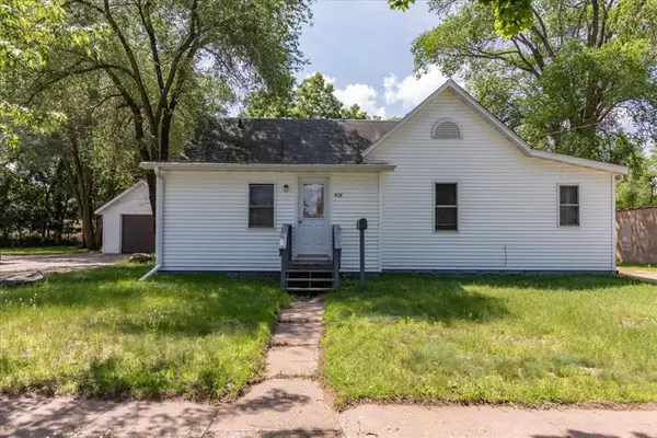 408 18th Avenue #1, Menomonie, WI 54751
