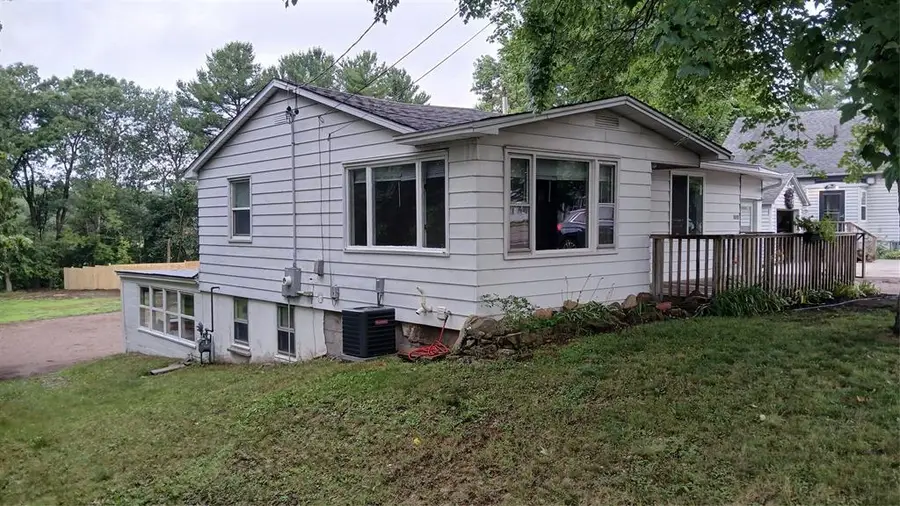 1004 Jefferson Avenue, Chippewa Falls, WI 54729 - #3