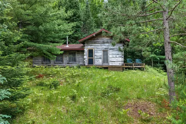 5590 Snowshoe Road, Barnes, WI 54873