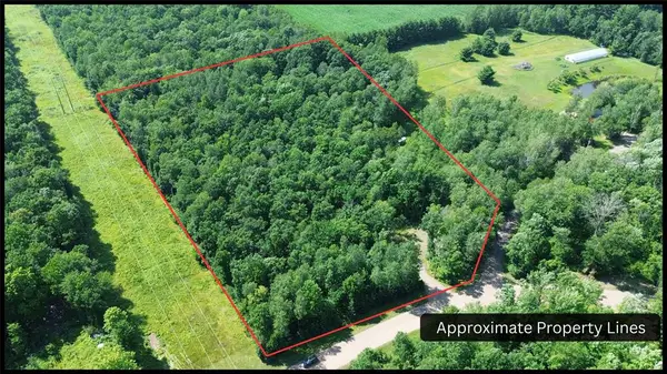 N 5029 Degenaar Drive, Spooner, WI 54801