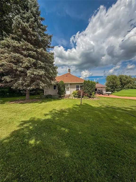 W1082 Spencer Road, Loyal, WI 54446