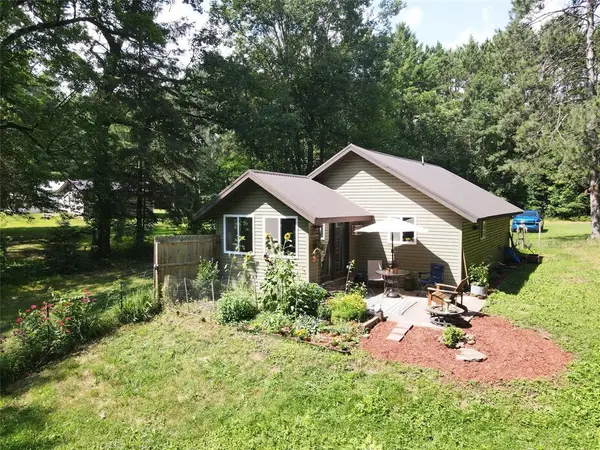 N581 Chippewa Avenue, Holcombe, WI 54745