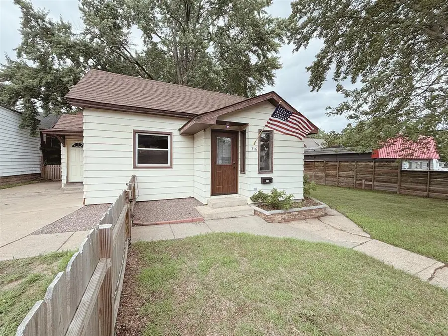 316 Vine Street, Eau Claire, WI 54703 - #2