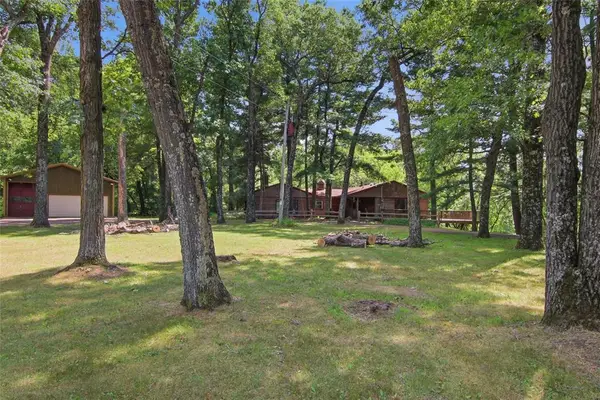 3153 Deerfield Road, Eau Claire, WI 54701